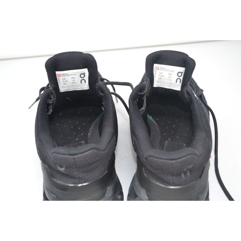 Men's Size 8 - On Cloudflyer All Black Athletic Running Shoe - 21.99225 Lace-Up - Picture 11 of 12
